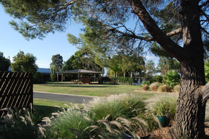 Sportslander Motor Inn Moama Luaran gambar