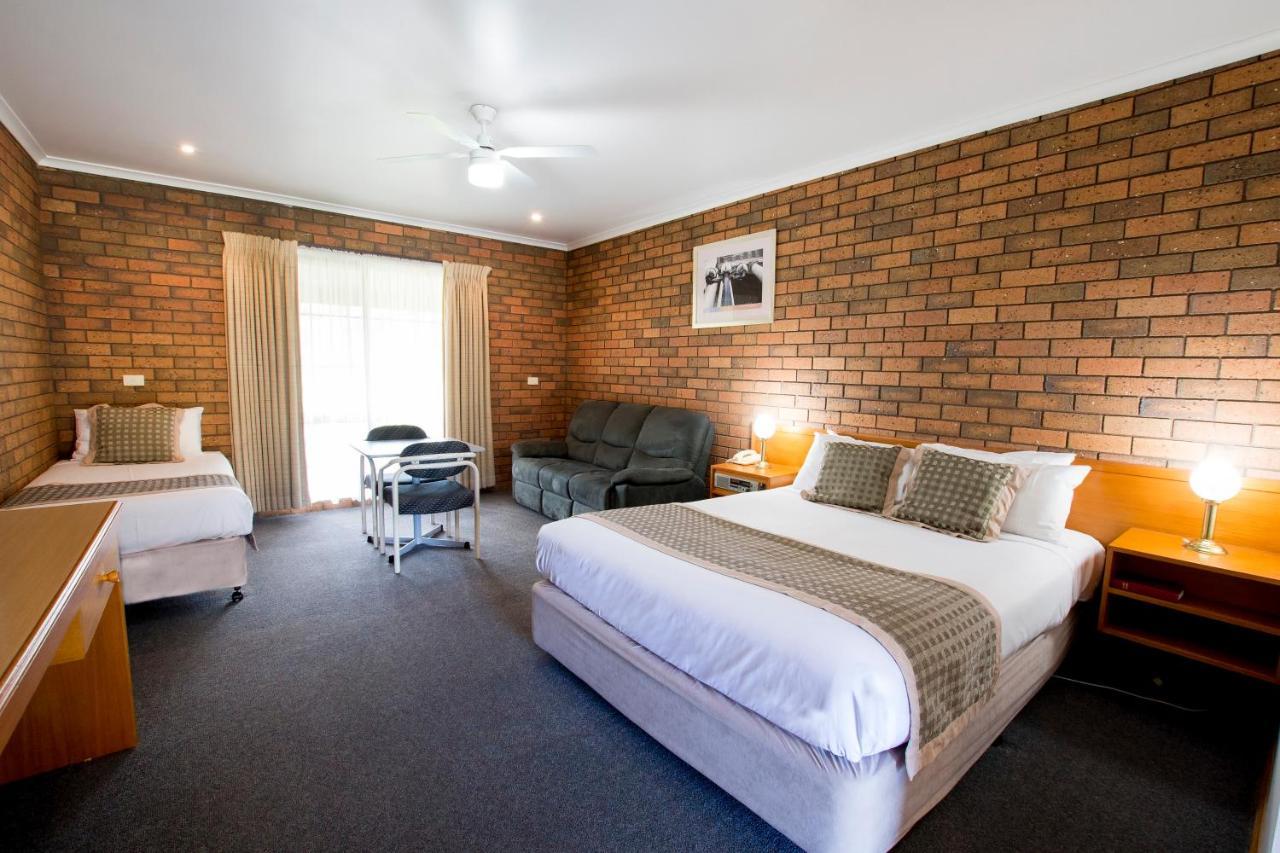 Sportslander Motor Inn Moama Luaran gambar