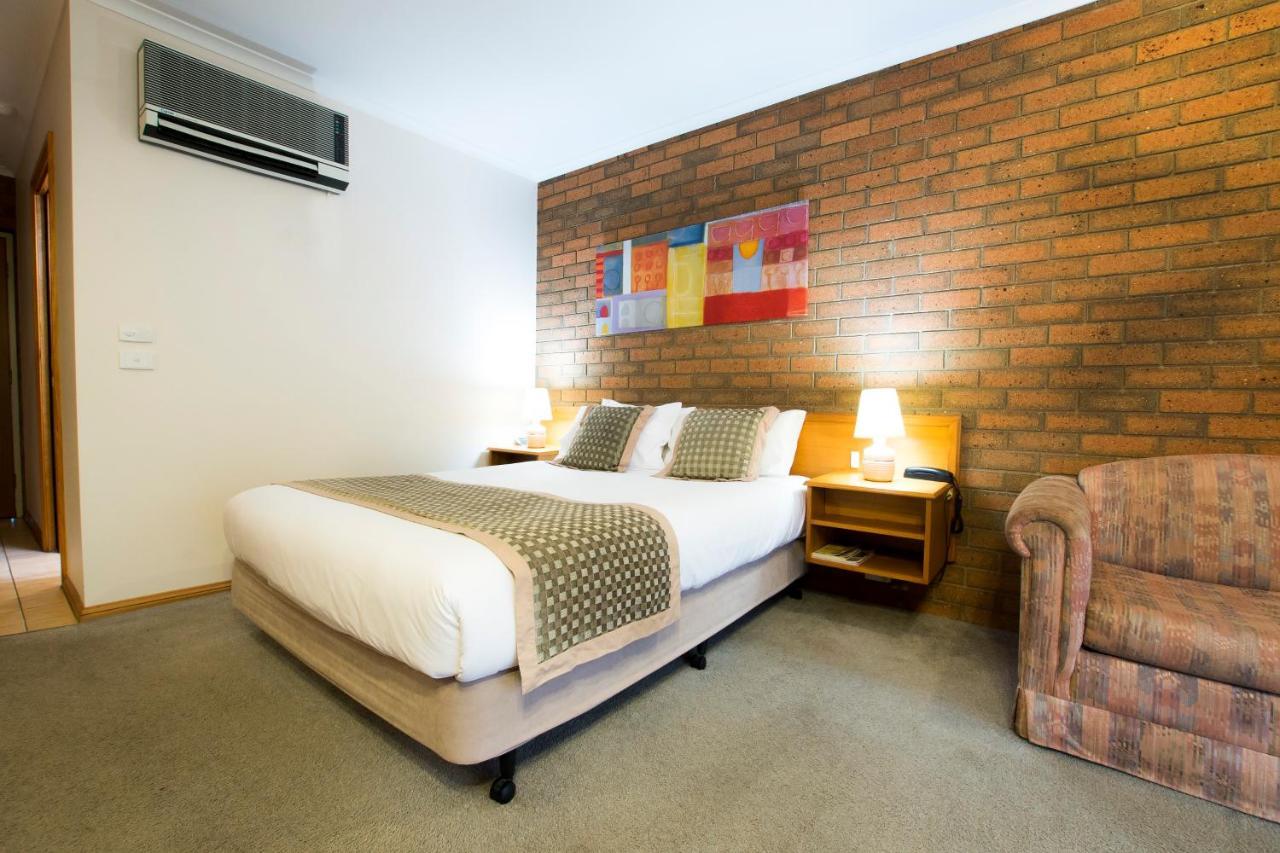 Sportslander Motor Inn Moama Luaran gambar