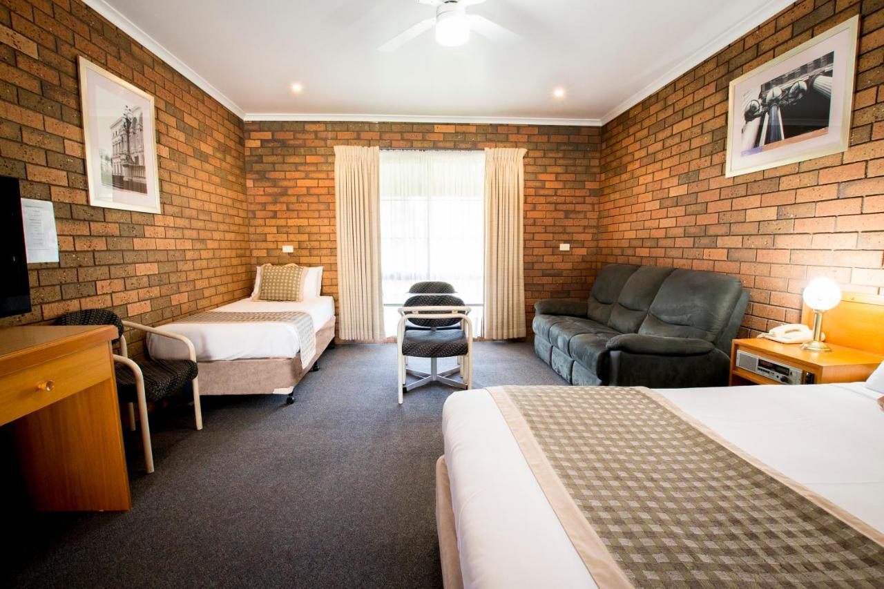 Sportslander Motor Inn Moama Luaran gambar